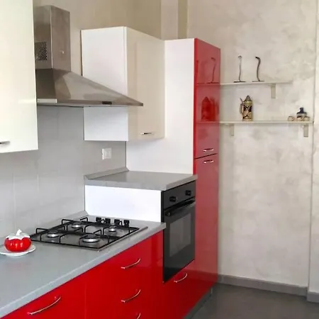 Pineapple House * Turin