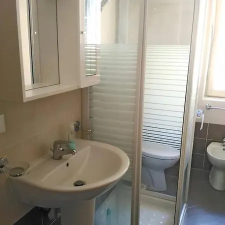 Pineapple House Апартаменты *
